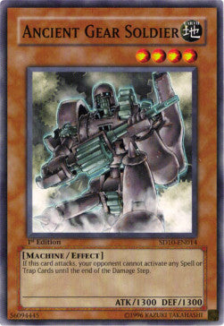 Ancient Gear Soldier⁣ - Structure Deck: Machine Re-Volt⁣ (Common)⁣ [014]